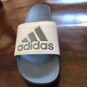 Adidas Adilette Comfort sliders